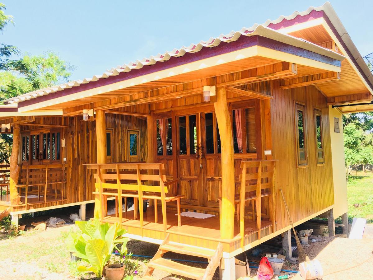 Baansuan Resort Don Sak Exterior foto