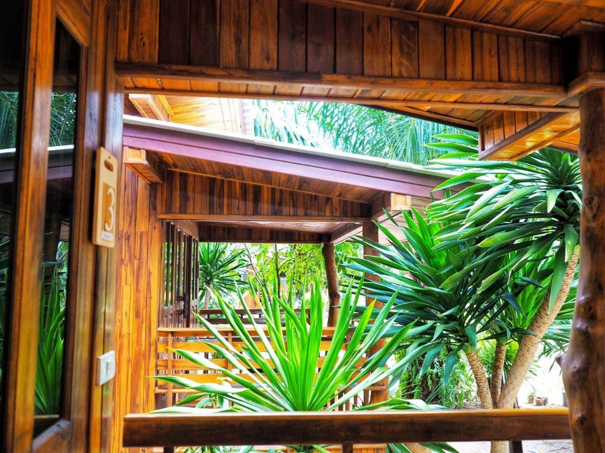 Baansuan Resort Don Sak Exterior foto